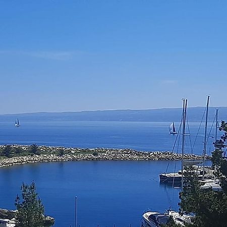 Old Captain'S Apartments - In A Pine Wood By The Sea And Tennis Courts Сплит Екстериор снимка